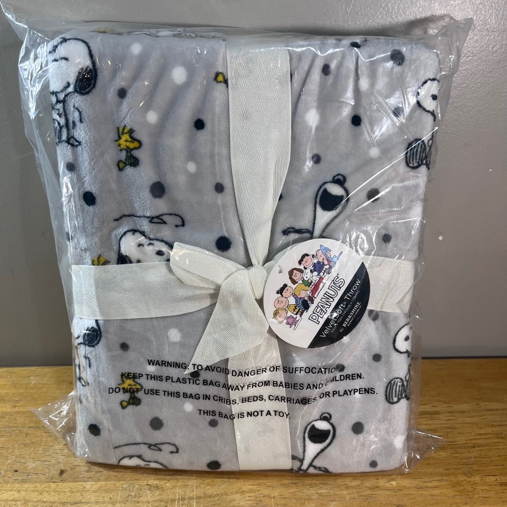 Peanuts Snoopy Woodstock Throw Blanket Grey VelvetSoft 55x70 Berkshire Blanket
